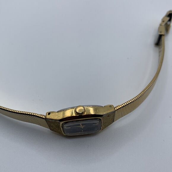 Vintage Seiko Watch Women\'s Classic Luxury Gold Tone 2C20-6450 Black Dial main image 7